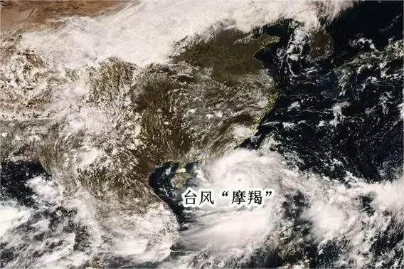台风“摩羯”登陆，人民子弟兵紧急出动！