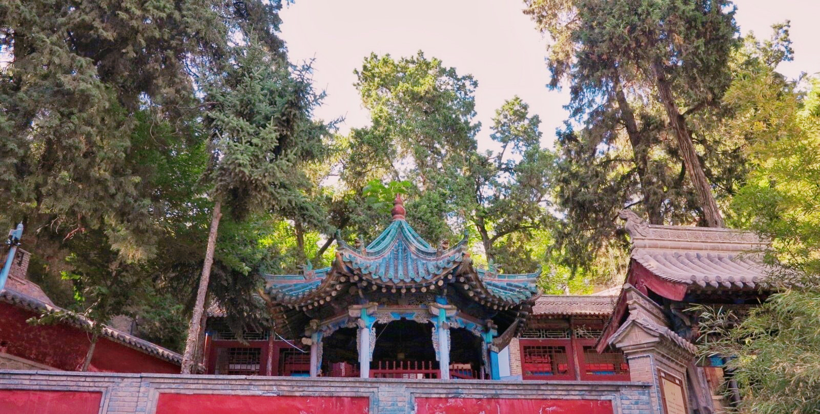 甘肃一千年道观，当地人称其很灵验，至今仍有世外高人隐居