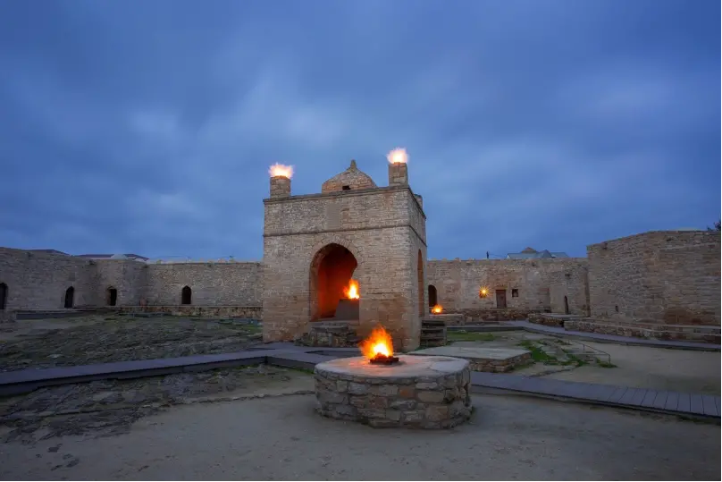 阿特什加火神庙，Azerbaijian.travel
