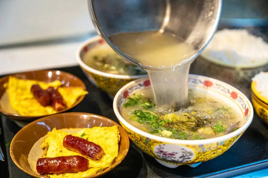 寻味海口晨间烟火，一饭一粉唤醒味蕾
