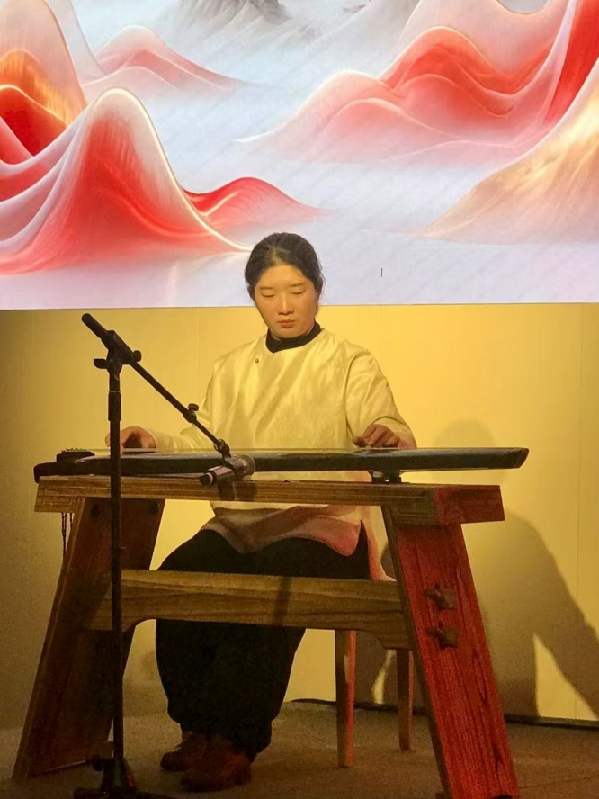 王晶1.jpg 王晶1.jpg