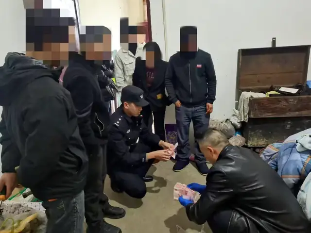 万元现金不慎“遗失”，民警火速找回