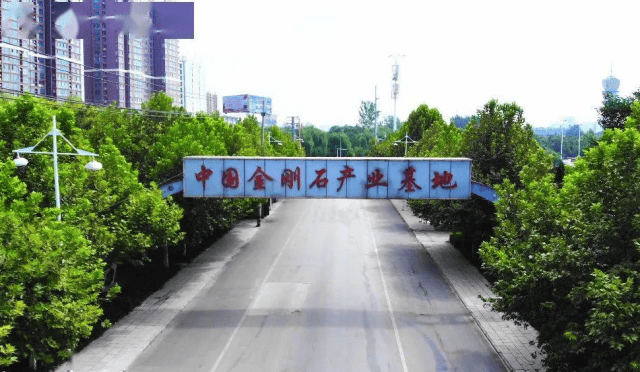 130年钻石霸权动摇？河南"种"钻术砍下90%成本，欧美珠宝商急了