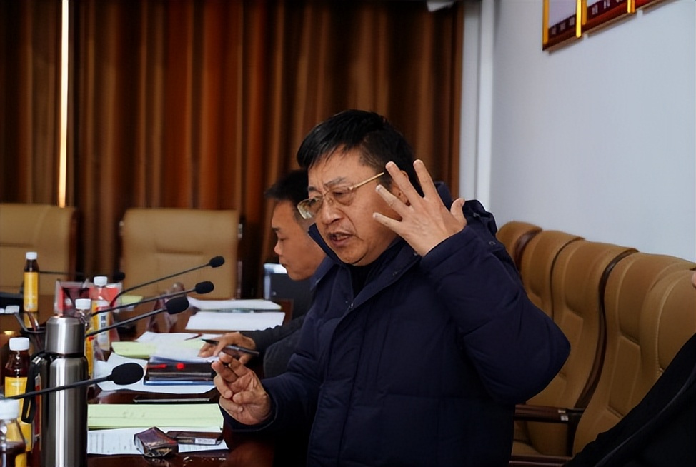 讴歌小村故事 助力乡村振兴——电影《油溪桥村》剧本研讨会在油溪桥村举行