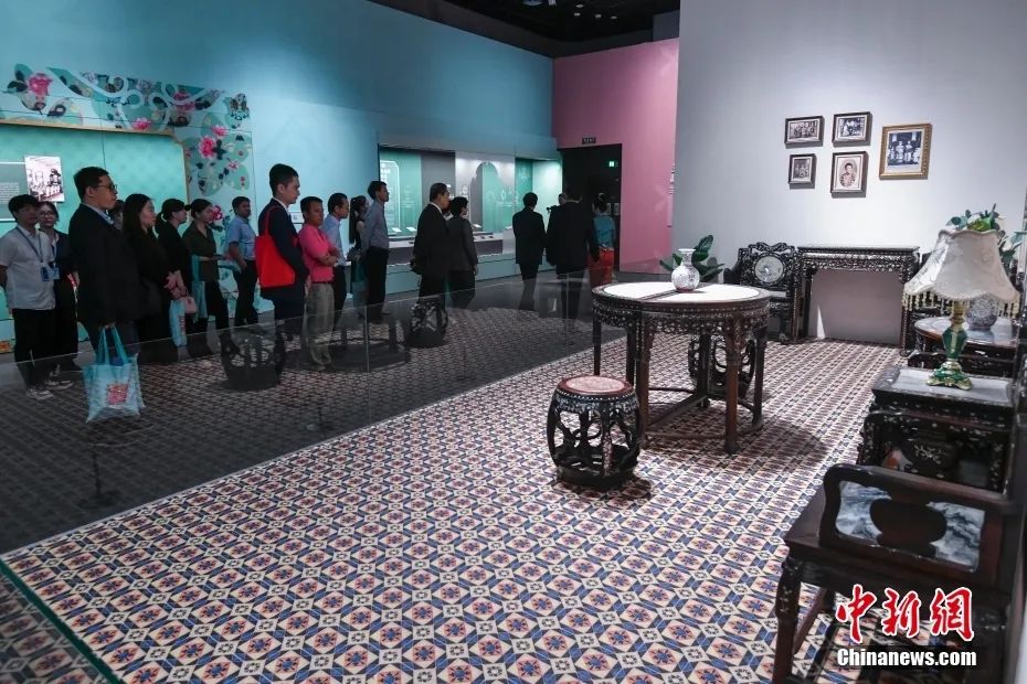 “峇峇娘惹文化展”在海南开展