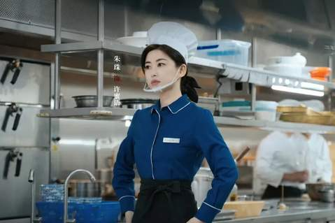 朱珠亲爹是富豪？钟汉良前女友空降，《蜜语纪》土成收视第一