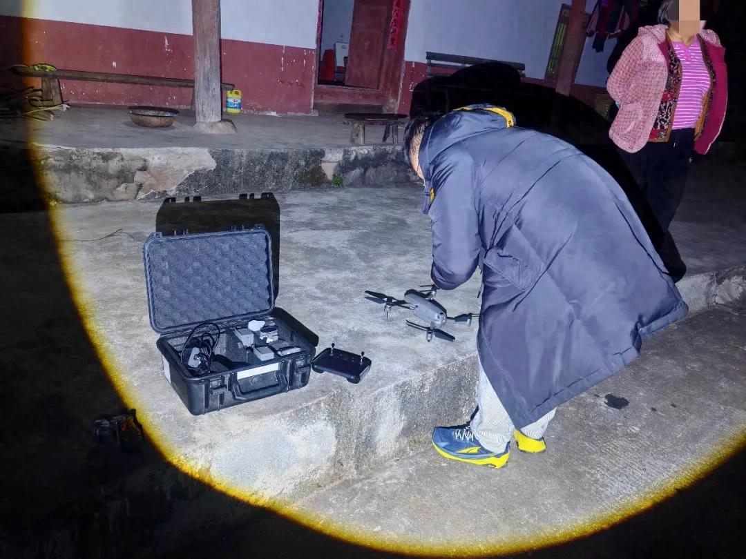警民携手寒夜寻人记