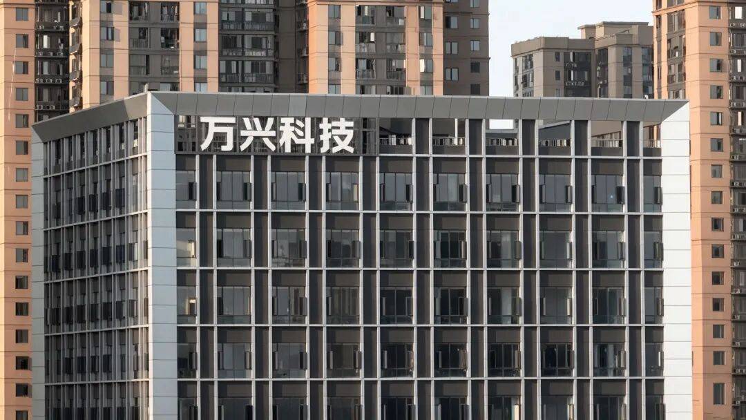 算力支出吞噬利润、转型AIGC效果不佳，万兴科技扣非后利润连续亏损