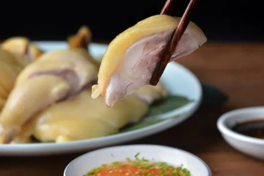 海南美食探秘：海岛风情的味蕾狂欢
