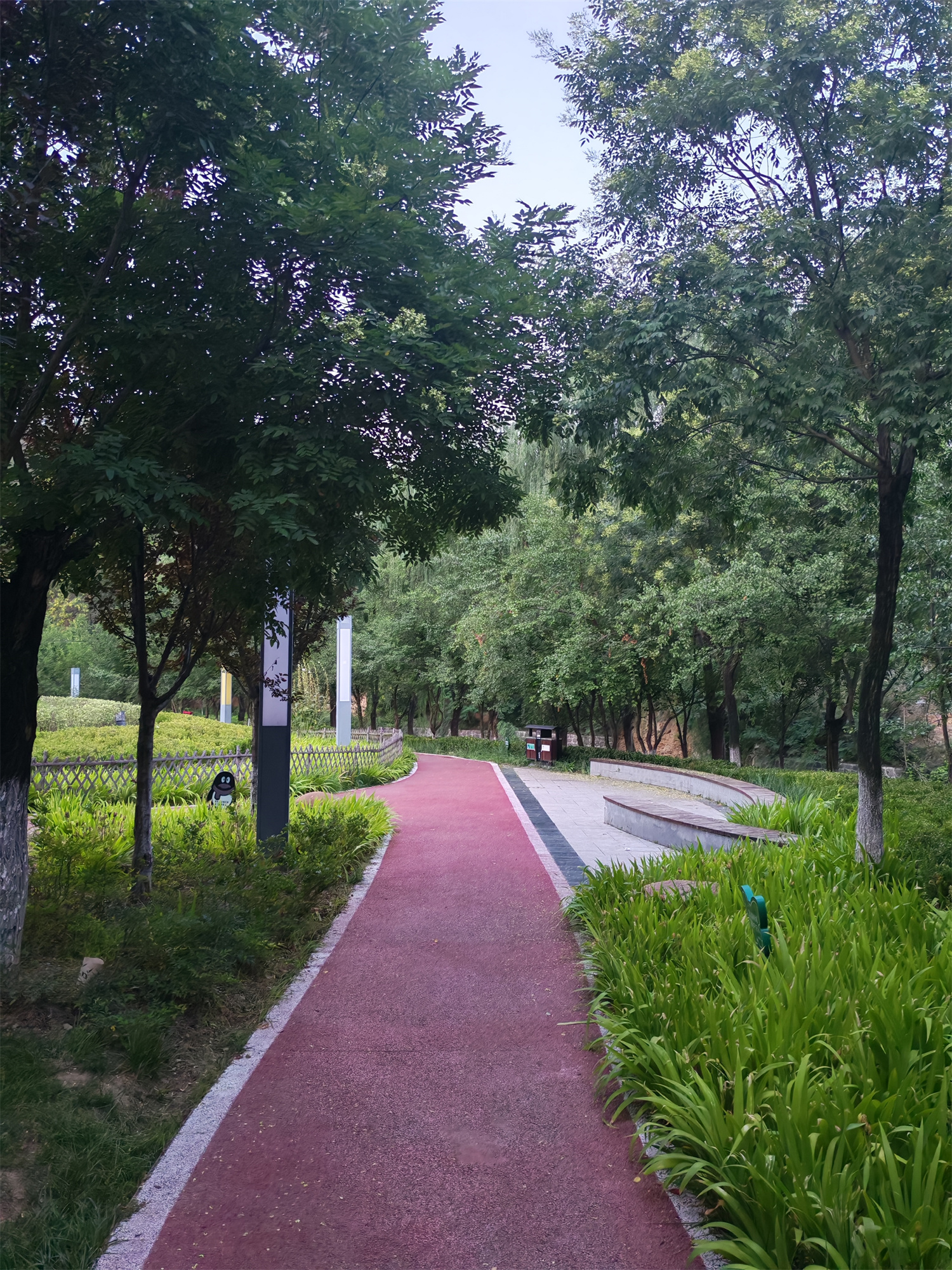 夏季纳凉还是铜川王家河小公园【摄影周春辉】