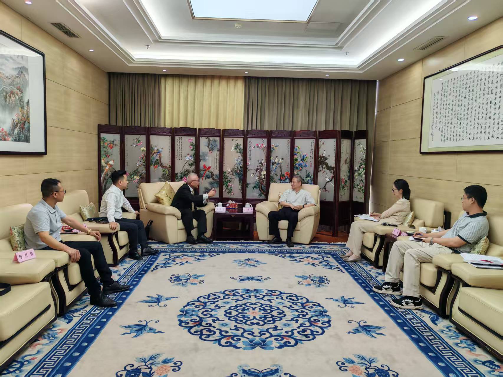 春晖映赤忱 共话两岸情——汪毅夫在京接见共工新闻社代表团