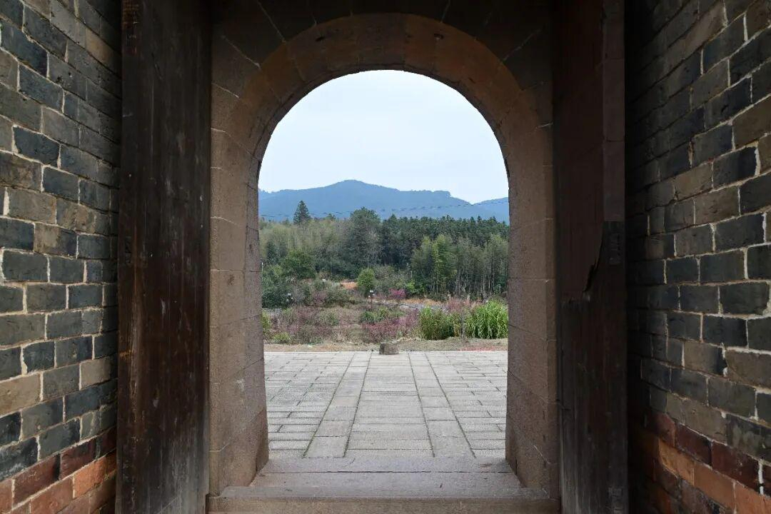 来到中国小吃之乡，除了吃吃吃，也别错过这三座百年历史的土堡！