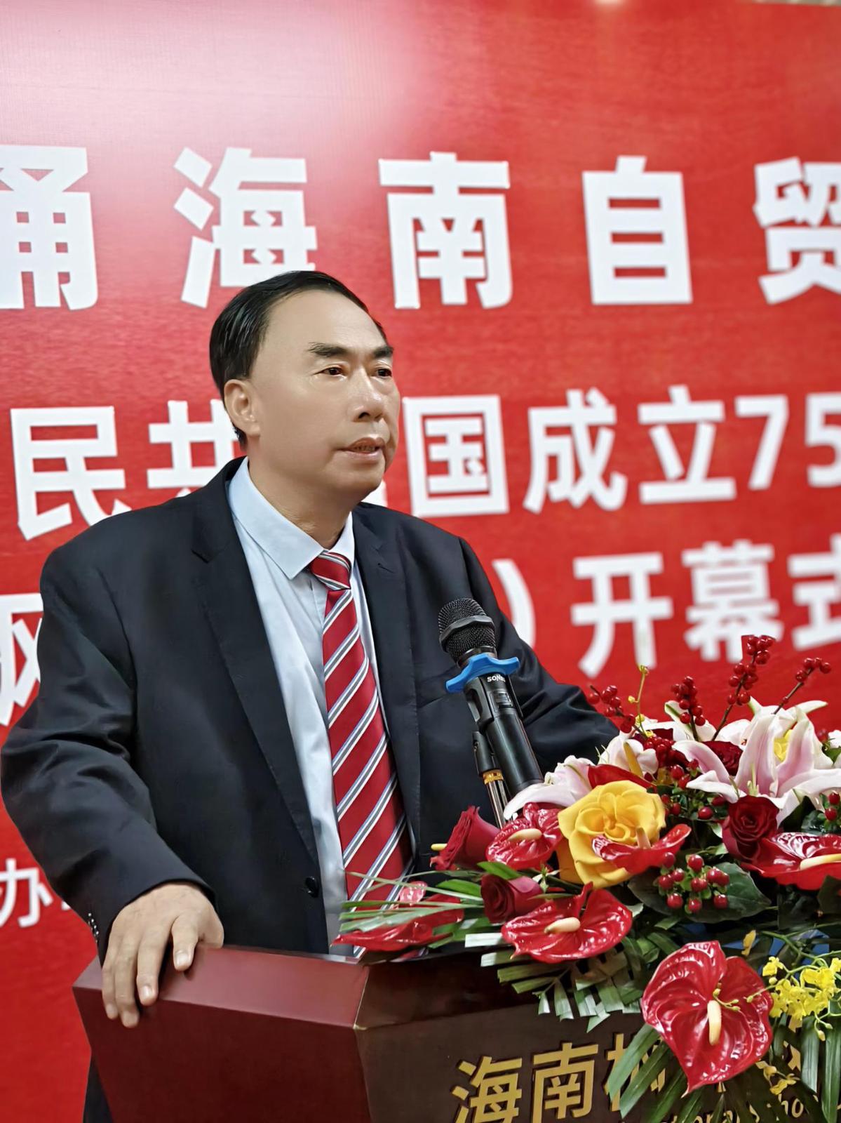 “南国杯”全国新闻界庆祝中华人民共和国成立75周年专题书法展在海南枫叶国际学校开幕