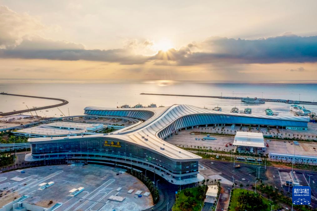 《人民日报》头版关注海南：“加快建设具有世界影响力的中国特色自由贸易港”