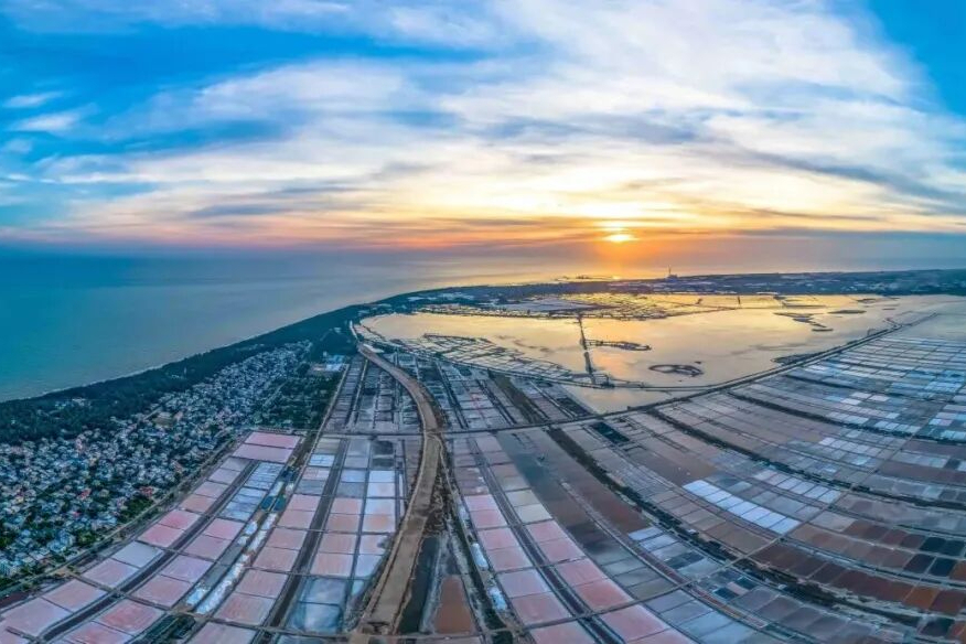 跟着“琼超”游三亚经济圈，吃喝玩乐购全都有~