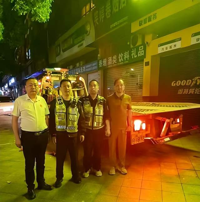 浙江交通集团绍兴中心天台驻地 连夜应急救援爆胎车辆守护平安(图7) 浙江交通集团绍兴中心天台驻地 连夜应急救援爆胎车辆守护平安(图7)