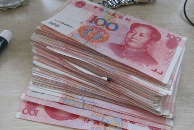 住户存款超100万亿,三口之家的存款能超20万?你家“达标”了吗
