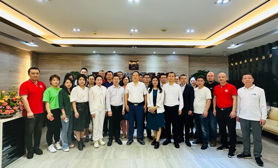 【商会信息】建筑装饰、服装服饰专委会组织会员参加《公司法》新修解读讲座