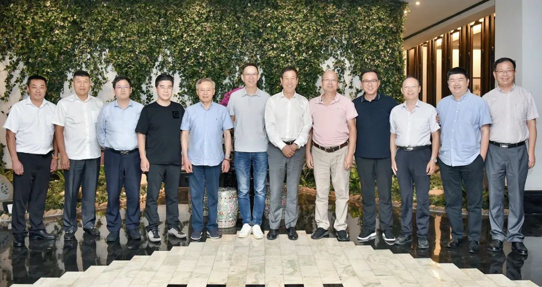 合影留念.jpg