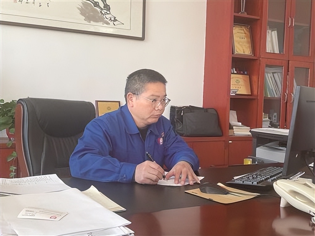 勇闯化工“无人区”——湖南聚仁化工新材料科技有限公司董事长王函宇返乡创业故事