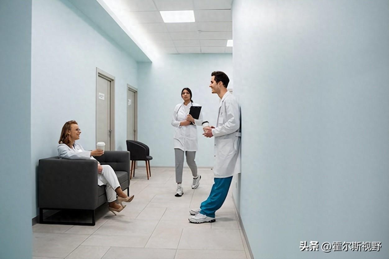 医院人文服务体系建设培训：以病患为中心的医疗服务创新