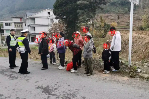 车辆有 “核载”，安全无 “例外”，超员零容忍！