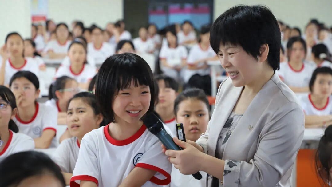 明心心理咨询：解锁青春期成长密码 塑造健康阳光少年品格