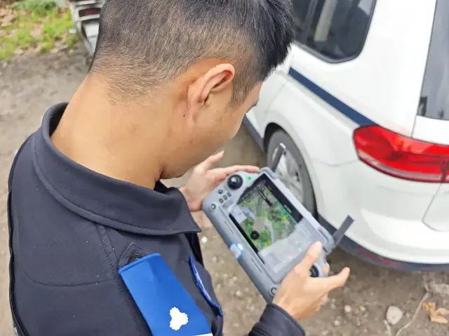 科技赋能！红花岗公安空地协同找回“出走”黄牛