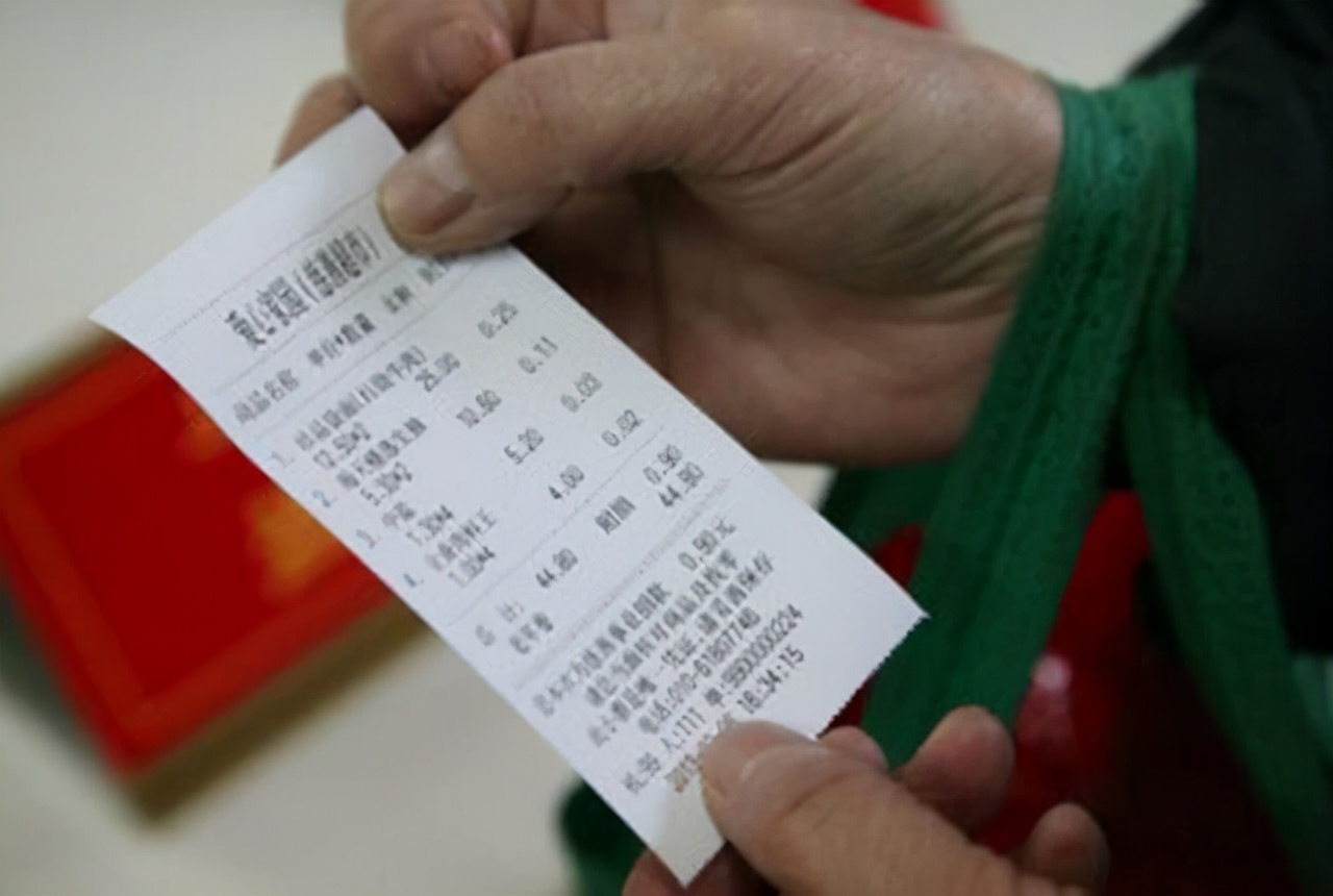 转告：购物小票别扔了，扔掉就是“扔钱”？精明人都用在4个地方