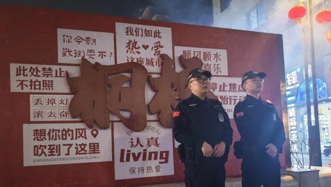 守护不打烊！桐梓公安交巡警春节暖心事，每一件都温暖人心