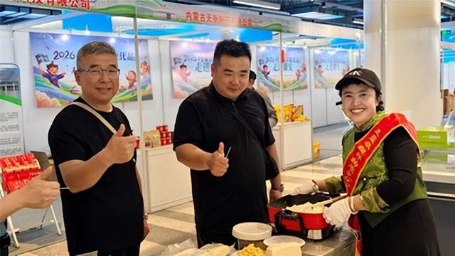 琴韵润雄安 非遗助产销——北京圆网慈善基金会修德教育基金志愿者助力内蒙古草原优品走进雄安(图9)