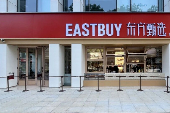 东方甄选，为什么一定要开线下店？