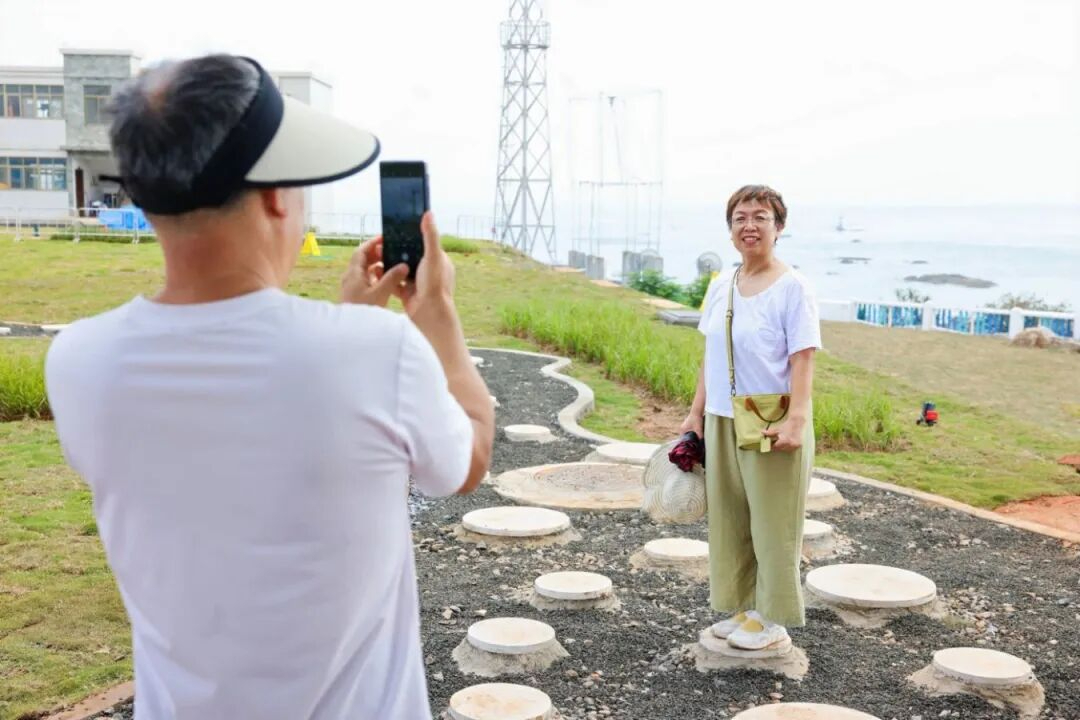 银发旅游成风口？海南如何“接招”→