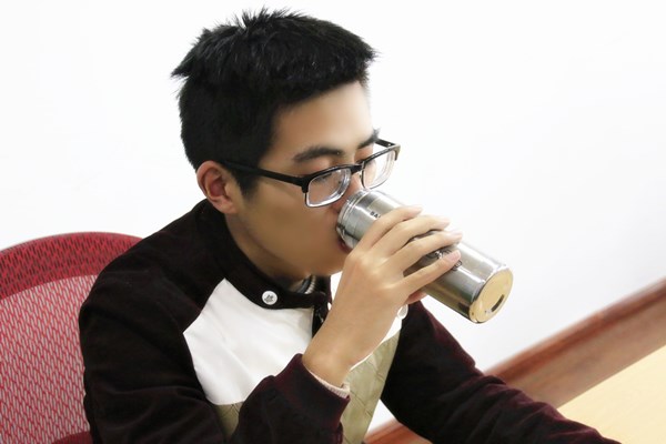 老得慢的男性，大多都有“共性”，若你也能做到，显得有活力