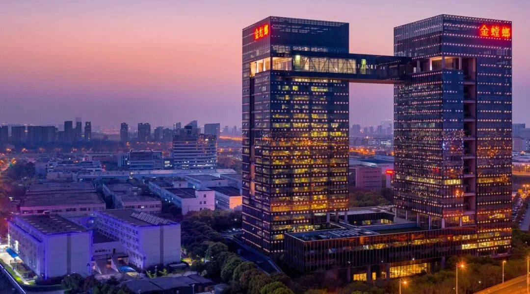 搭上商业航天及算力概念，股价一月涨超100%，装修公司金螳螂员工减持1.5亿元
