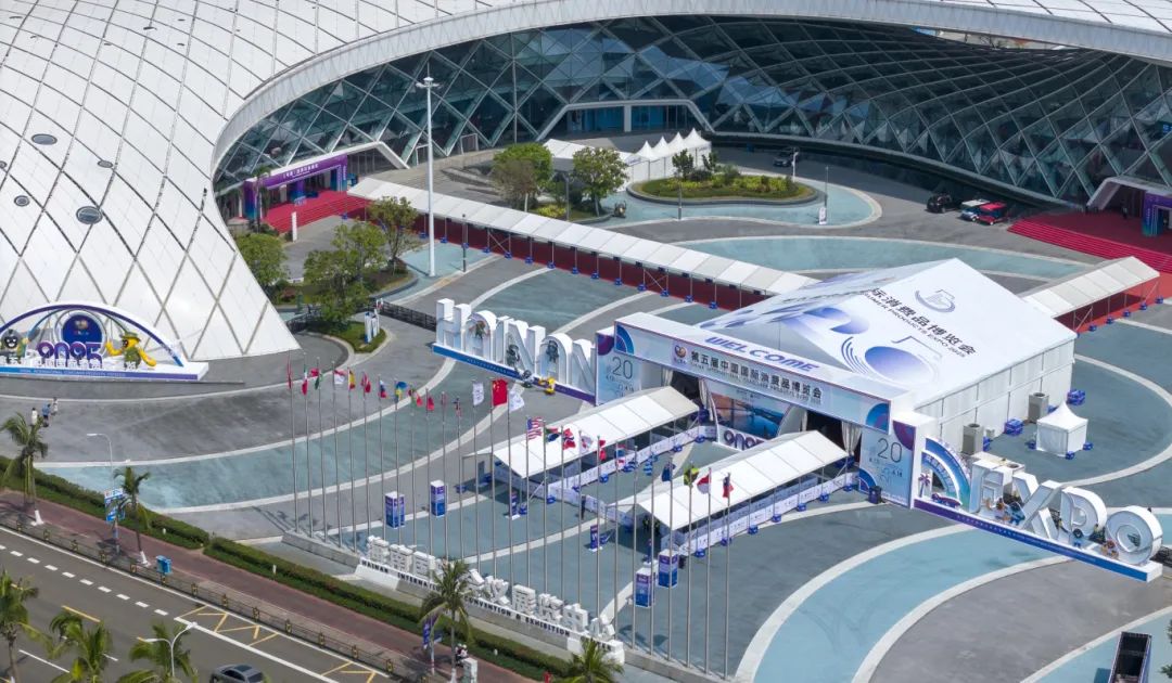 消博会老友记：展商变投资商，他们这样说→
