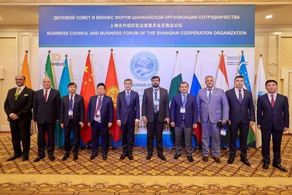 世界华商助力中国企业拓展海外市场成绩斐然