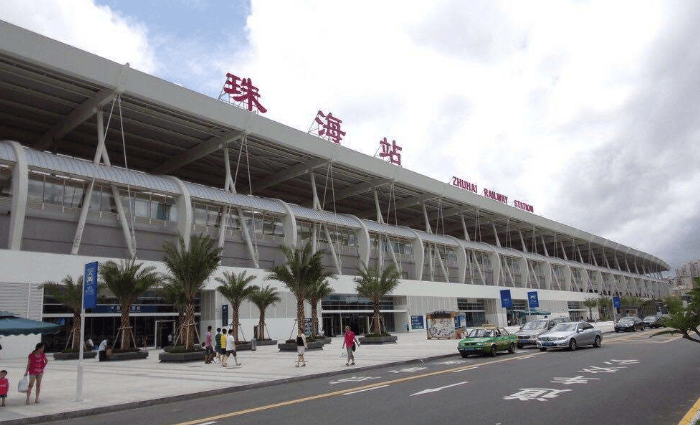 港珠澳大桥珠海口岸前4月进出口总值1314.5亿 同比大增47.5%