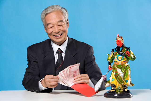 退休老人划分标准来了，“这类人”排在一等，你的父母符合要求吗