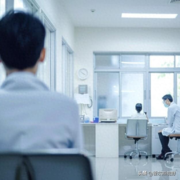 如把医院比作一艘巨轮，什么是决定巨轮顺利抵达目的地的关键呢？